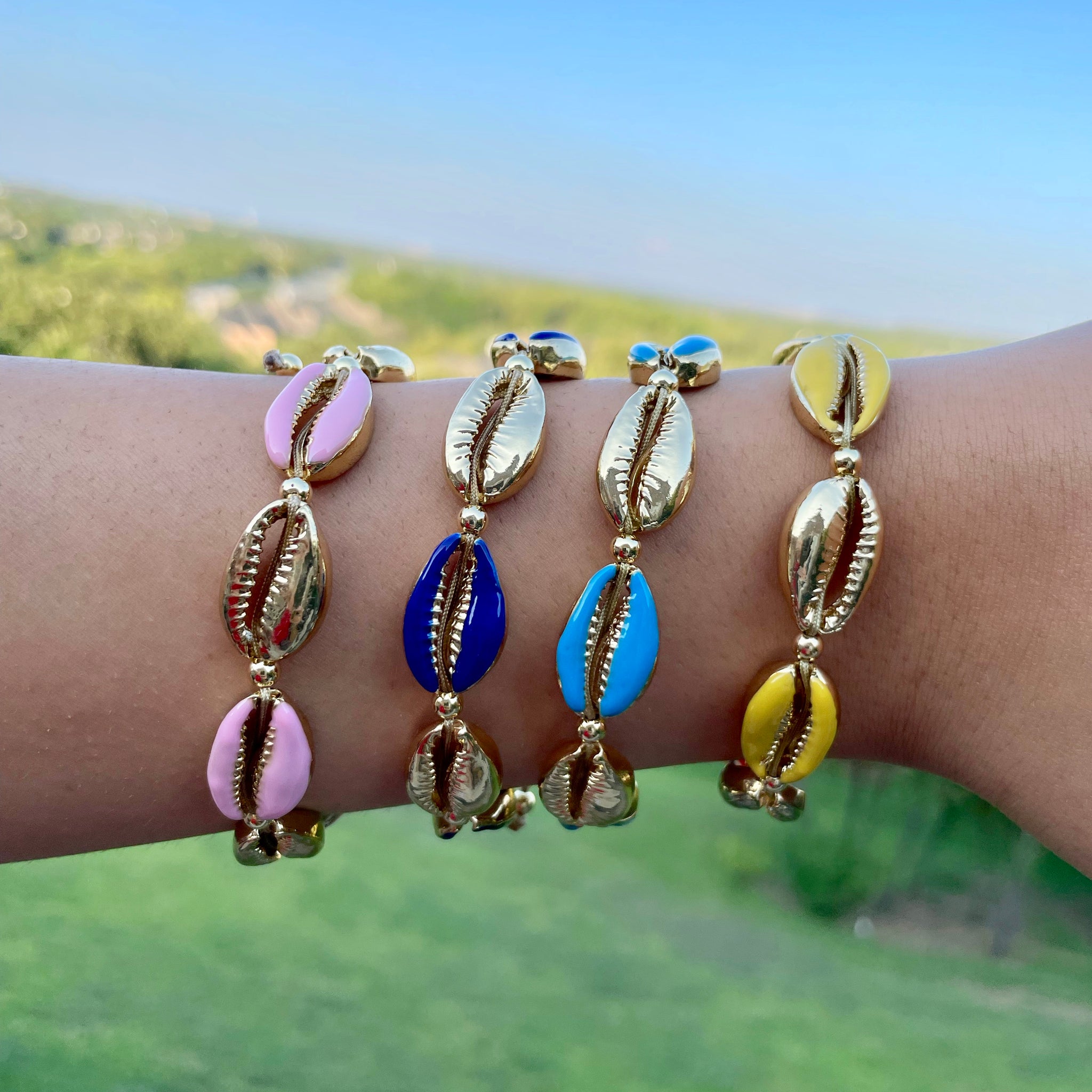 Puka on sale shell bracelets